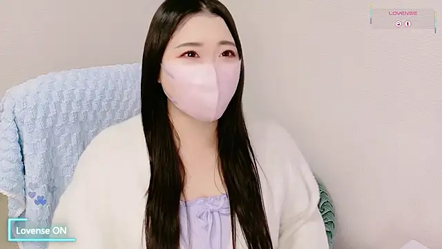 Snapshot of yukinko_o_ chatting on 11/12/25, 01:39 yukinko o online show from 11/12/25, 01:39