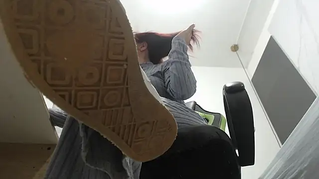 Snapshot of alma_fenix chatting on 03/12/25, 12:15 alma fenix online show from 03/12/25, 12:15