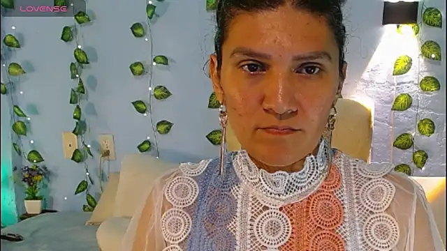 venus swet  online show from 10/19/25, 01:17