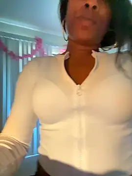 RainFallzxxz online show from 10/05/25, 09:02