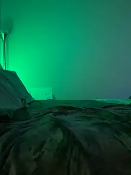 RainFallzxxz online show from 10/19/25, 12:39