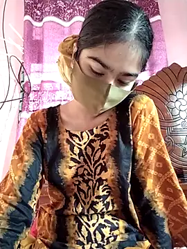 Arisha- online show from 10/23/25, 09:41