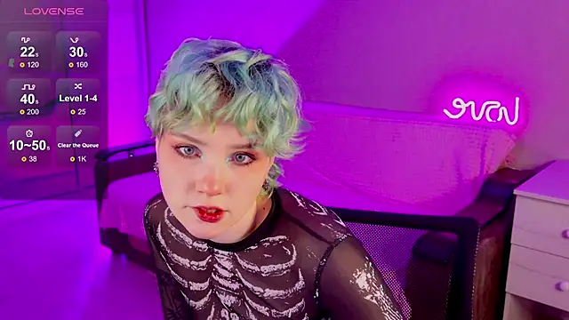 School Love online show from 01/13/25, 01:17