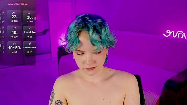 School Love online show from 02/13/25, 04:07