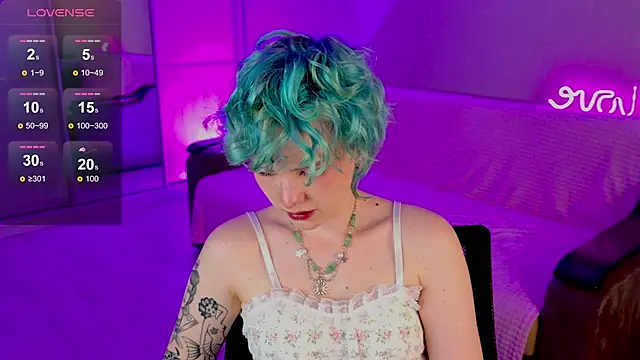 School Love online show from 02/21/25, 01:11