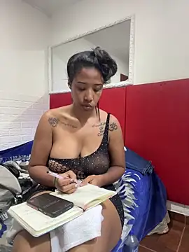 LadyEbonyX online show from 10/26/25, 03:51