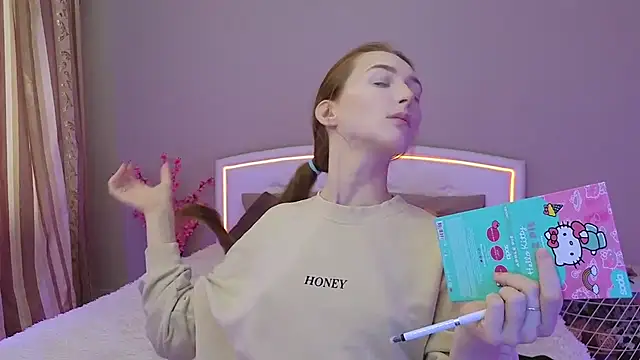 Snapshot of MichaDenver chatting on 11/13/25, 10:47 MichaDenver online show from 11/13/25, 10:47