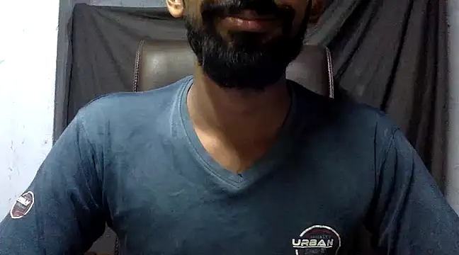 Snapshot of ASIF_F chatting on 12/12/24, 03:59 ASIF F online show from 12/12/24, 03:59