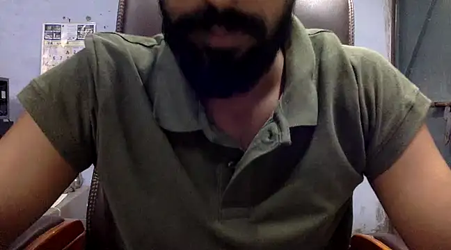 Snapshot of ASIF_F chatting on 12/16/24, 04:05 ASIF F online show from 12/16/24, 04:05
