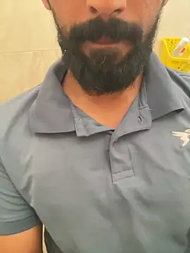 Snapshot of ASIF_F chatting on 12/19/24, 04:02 ASIF F online show from 12/19/24, 04:02