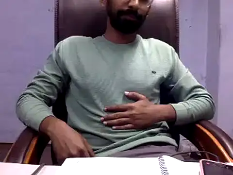 Snapshot of ASIF_F chatting on 12/30/24, 05:34 ASIF F online show from 12/30/24, 05:34