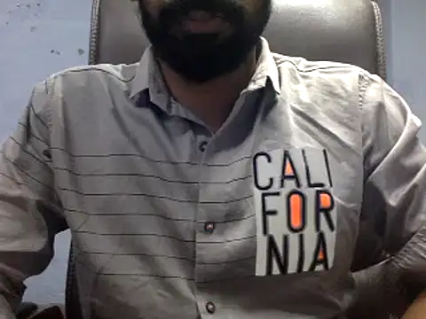 Snapshot of ASIF_F chatting on 01/10/25, 03:06 ASIF F online show from 01/10/25, 03:06