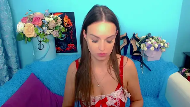 LindaaLu online show from 12/09/24, 10:00