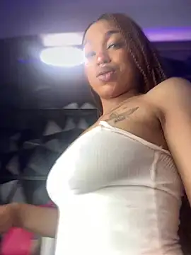 Snapshot of Melany_Williams chatting on 03/11/25, 01:12 Melany Williams online show from 03/11/25, 01:12