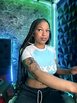 Snapshot of Melany_Williams chatting on 09/12/25, 01:00 Melany Williams online show from 09/12/25, 01:00