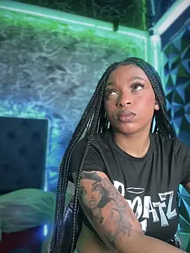 Snapshot of Melany_Williams chatting on 09/13/25, 01:00 Melany Williams online show from 09/13/25, 01:00