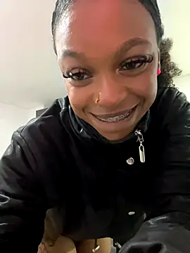 Snapshot of Melany_Williams chatting on 11/15/25, 02:13 Melany Williams online show from 11/15/25, 02:13