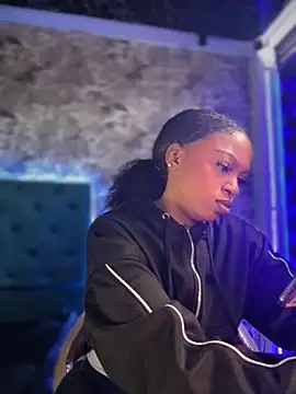 Snapshot of Melany_Williams chatting on 11/20/25, 12:49 Melany Williams online show from 11/20/25, 12:49