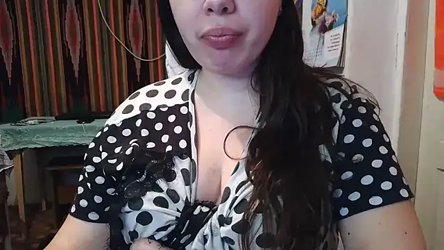 Snapshot of Cora_Maro chatting on 03/17/25, 01:57 Cora Maro online show from 03/17/25, 01:57