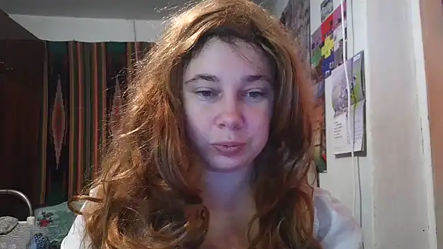 Snapshot of Cora_Maro chatting on 09/16/25, 11:55 Cora Maro online show from 09/16/25, 11:55