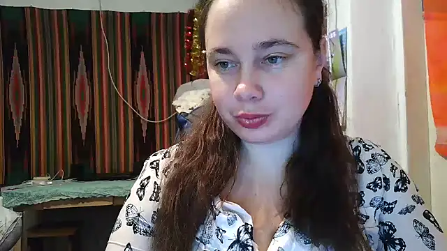 Snapshot of Cora_Maro chatting on 09/29/25, 12:32 Cora Maro online show from 09/29/25, 12:32