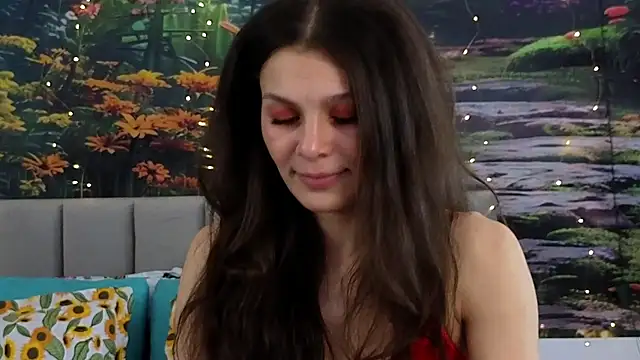 Snapshot of MadameDeFeu chatting on 01/04/25, 10:49 MadameDeFeu online show from 01/04/25, 10:49