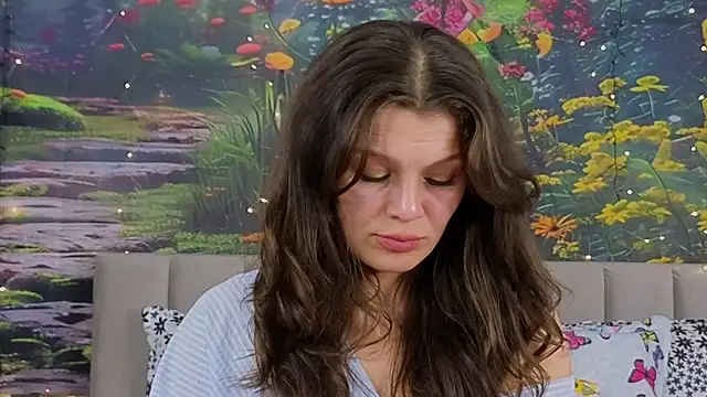 Snapshot of MadameDeFeu chatting on 03/08/25, 11:16 MadameDeFeu online show from 03/08/25, 11:16