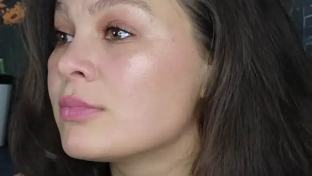 Snapshot of MadameDeFeu chatting on 11/19/25, 08:36 MadameDeFeu online show from 11/19/25, 08:36