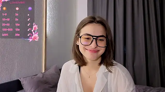 AmiCumOn online show from 10/13/25, 08:25