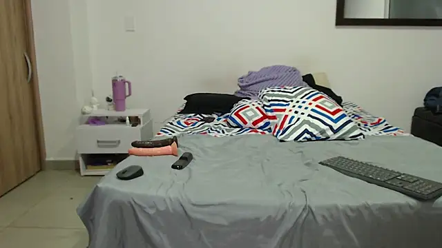 Snapshot of AnnieRoss69 chatting on 10/30/25, 11:16 AnnieRoss69 online show from 10/30/25, 11:16