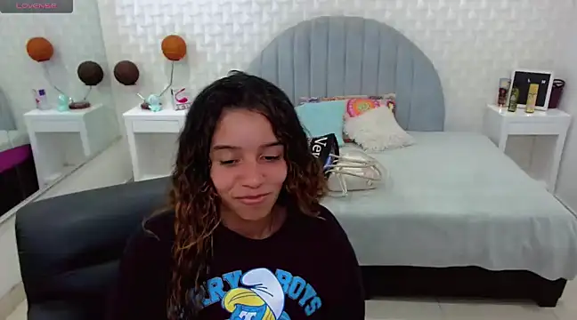 Snapshot of charlotte_0309 chatting on 01/06/25, 06:31 charlotte 0309 online show from 01/06/25, 06:31