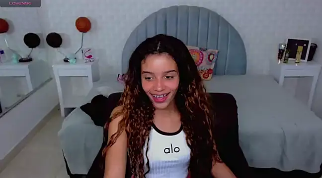 Snapshot of charlotte_0309 chatting on 01/08/25, 12:06 charlotte 0309 online show from 01/08/25, 12:06