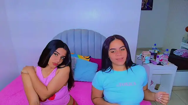 Snapshot of charlotte_0309 chatting on 09/13/25, 05:29 charlotte 0309 online show from 09/13/25, 05:29