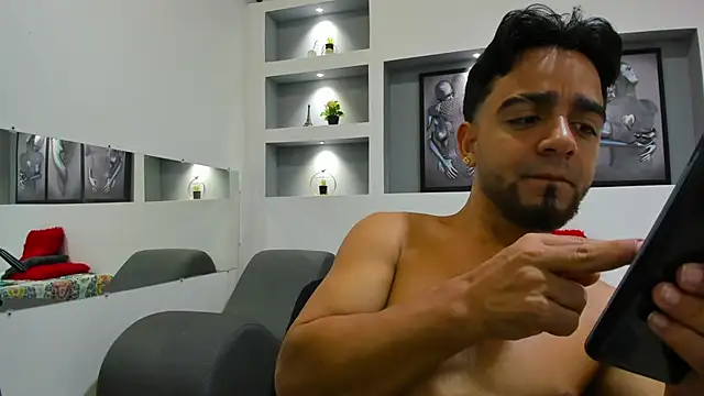 Little Alann online show from 12/30/24, 07:59