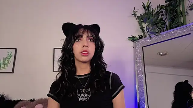 Nyx nayla online show from 10/07/25, 06:43