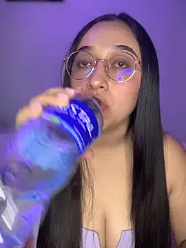 cata megan online show from 02/01/25, 09:08