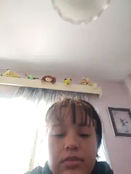 Snapshot of LorenRosse chatting on 10/15/25, 04:56 LorenRosse online show from 10/15/25, 04:56