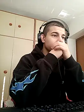 BigDickEnrg7195 online show from 02/05/25, 09:04