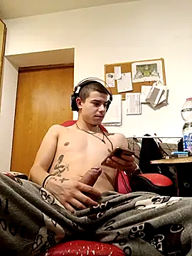 BigDickEnrg7195 online show from 02/17/25, 10:25