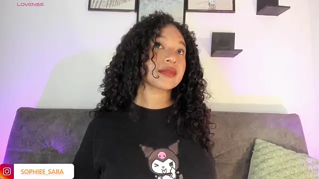Snapshot of sara_sophieee chatting on 09/18/25, 03:36 sara sophieee online show from 09/18/25, 03:36