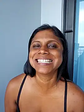 Snapshot of Sensual_indian7 chatting on 02/04/25, 03:47 Sensual indian7 online show from 02/04/25, 03:47