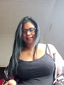 Snapshot of Sensual_indian7 chatting on 09/25/25, 01:48 Sensual indian7 online show from 09/25/25, 01:48