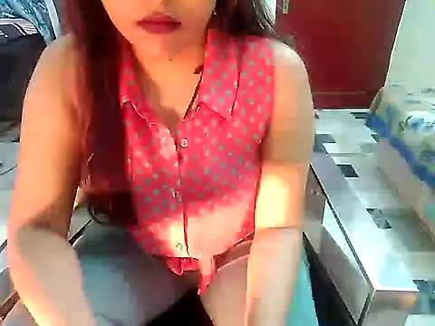 Snapshot of aarushi_sharmaa chatting on 02/01/25, 02:34 aarushi sharmaa online show from 02/01/25, 02:34