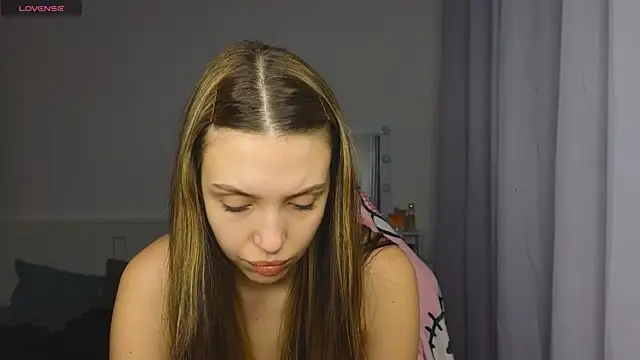 AliceSpark online show from 12/02/25, 02:34