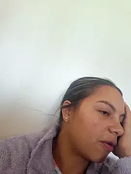 Snapshot of Daila_20_ chatting on 10/14/25, 12:50 Daila 20 online show from 10/14/25, 12:50