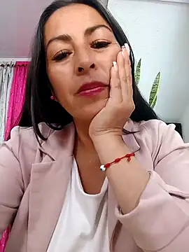 Snapshot of MARIANA-12_ chatting on 01/13/25, 08:26 MARIANA-12 online show from 01/13/25, 08:26
