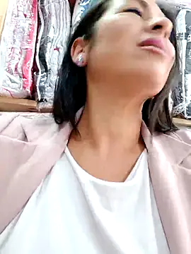Snapshot of MARIANA-12_ chatting on 03/01/25, 08:21 MARIANA-12 online show from 03/01/25, 08:21