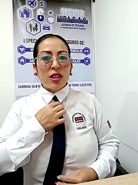 Snapshot of MARIANA-12_ chatting on 09/09/25, 12:15 MARIANA-12 online show from 09/09/25, 12:15