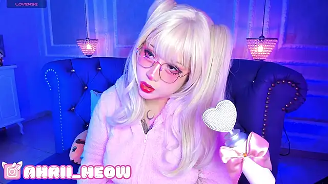 Snapshot of AHRI_LEE chatting on 01/20/25, 12:15 AHRI LEE online show from 01/20/25, 12:15