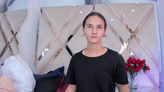 ninaht online show from 11/20/25, 08:41